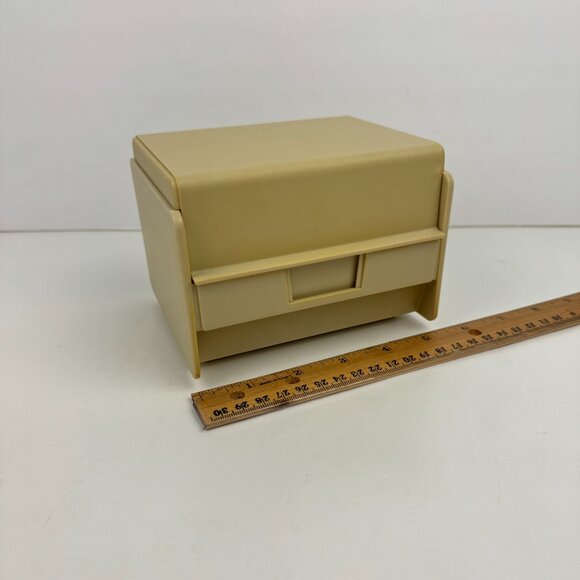 Vtg Rubbermaid Plastic Recipe Password Organize Container Hinge Lid Cream Yellow - Picture 1 of 9